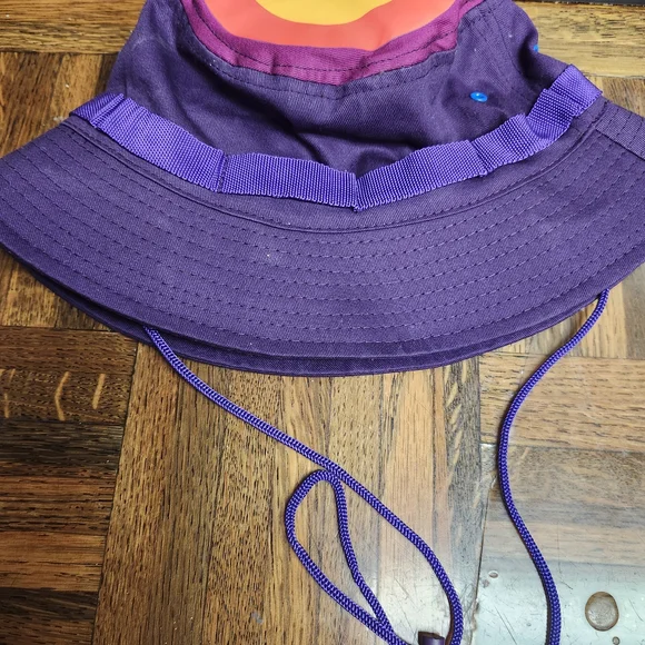 Trulieve Roll One Vibrant Purple Bucket Hat - Picture 4 of 4